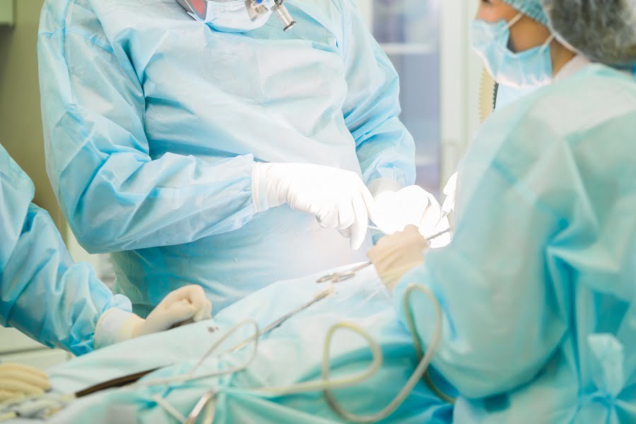Surgical team performing surgery | Dr. Leonard Grossman M.D. | NY